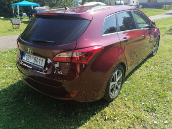 Hyundai i30 kombi 1.6 CRDi 81kW 39033 Km - 7