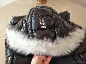 Dámská luxusní delší velmi teplá vesta KL. - 7