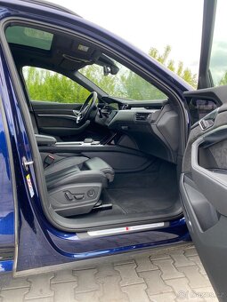 Audi e-tron 55 2020 Sportback S-line 300 kW QUATTRO - 7