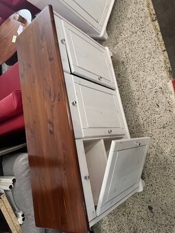 2x krásné bílé dřevěné komody z masivu - 7