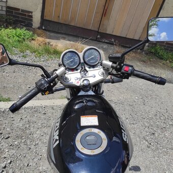 Suzuki GS 500e - 7