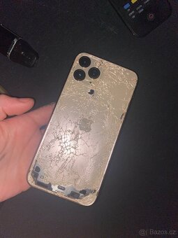 iPhone 11 pro zlatý - 7