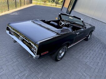 Ford Mustang Convertible z roku 1968 - 7