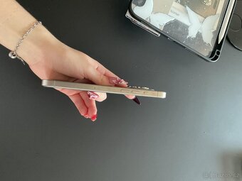 Apple iphone 15 Pro Max 264GB Titan - 7