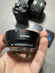 Canon EOS M50 + setový Canon 15-45mm, 3x baterka, EF adaptér - 7