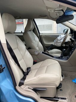 Volvo V70 D5 2006 136kW na ND, najeto 93000km - 7