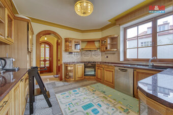 Prodej rodinného domu, 328 m², Praha, ul. Vojtova - 7