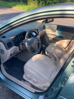 Hyundia Accent r. 2007 1,4/71kw - 7