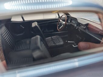Ford Mustang 1:12 Otomobile - 7