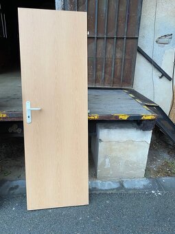 Dveře bílé, hnědé, včetně klik, více kusů- 80,70,60 - 7