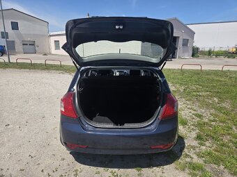 Kia Ceed 1.6 CRDi, 66kw, nová STK. Rok 2011. - 7