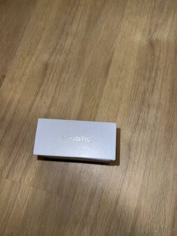 Apple AirPods Pro 2. generace s ANC a Lightning – JAKO NOVÉ - 7