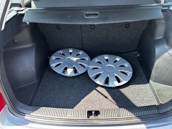 Škoda Fabia II 1.4i, r.2008, nová STK, klima, 1.maj. - 7