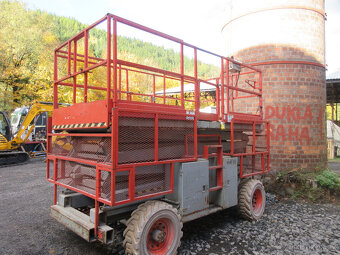 Nůžková montážní plošina Skyjack 12,5M - - 7