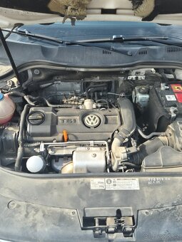 Volkswagen Passat sedan - 7