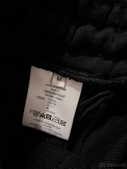 GIVENCHY TEPLAKY 0 - 7
