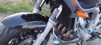 Yamaha Fazer FZ6 – 72 kW, 2006 – najeto pouze 21 000 km - 7