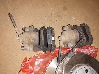 Octavia 1  - náhradní díly - 7