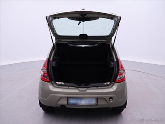Dacia Sandero 1,6 MPI 64KW CZ (2008) - 7