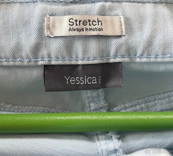 Yessica z C&A Clockhouse strečové pružné riflové kalhoty - 7
