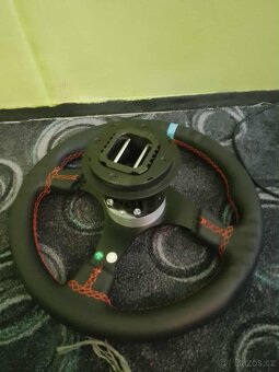 Fanatec volant R330 QR2 - 7