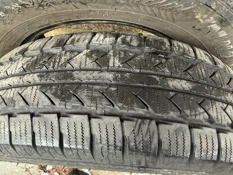 2ks zimní pneu 195/70/15 C - Nankang Snow SL-6 vzorek 8mm - 7
