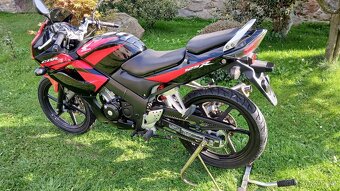 Honda CBR 125r - 7