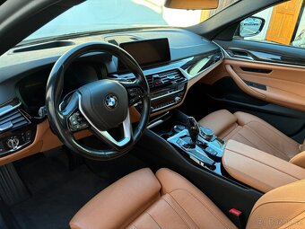 BMW Řada 5, 530d 195kW xDrive, Sport Line - 7
