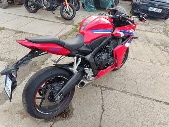 Honda CBR 650 RA - 7