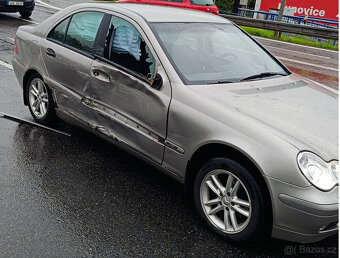 Mercedes–Benz C220 CDI (W203) - na náhradní díly - 7