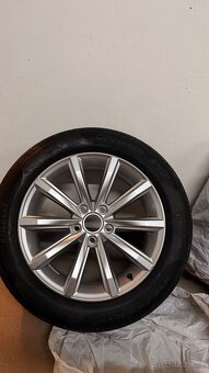 Prodám 4 kola originální alu kola z VW Passat B8 - 7