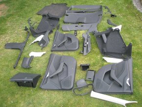 Díly 2023 Škoda KAMIQ atd. 4t km Pravý roh špička, dveře atd - 7