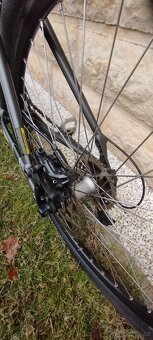 hardtail horské kolo GT Avalanche - 7