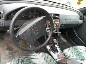 Mercedes Benz 250 td - 7