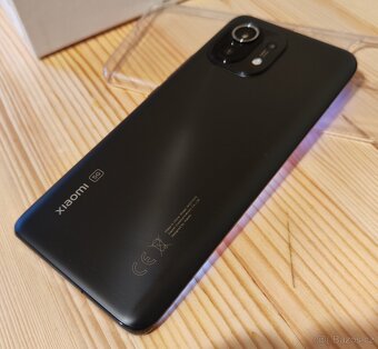 Xiaomi Mi 11 5G-6,81"120Hz,8x2,84GHz,8+8/256GB,108+13+5Mpx - 7