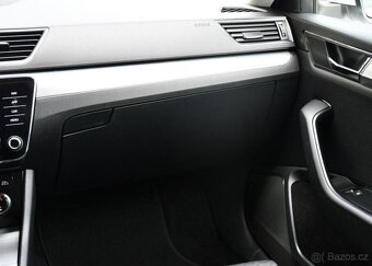 Škoda Superb 2.0TDi ACC NAVI CARPLAY - 7