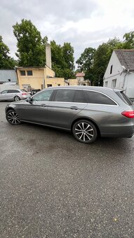 Mercedes- Benz E 300 de, DPH - 7