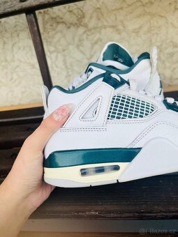 Jordan 4 - 7