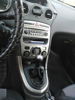 Prodám PEUGEOT 308 1,6 HDI, r.v. 2012 - 7