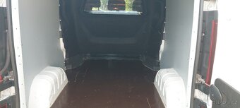 Renault Trafic 2,0 Blue dCi 120 - 7