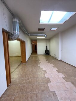 PRONÁJEM OBCHODNÍCH PROSTOR HLUK - 7