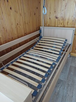 Elektrická polohovaci postel pro seniory - 7