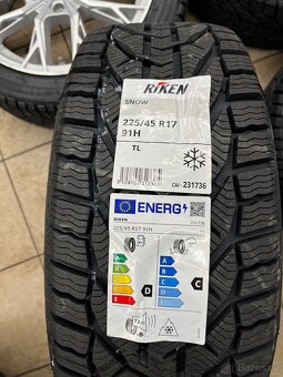 Nová zimní sada pro TOYOTA Corolla 225/45 R17 - 7