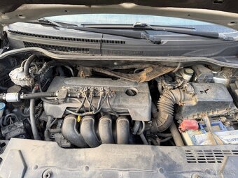 Toyota Corolla Verso 1.8 VVTI - 7