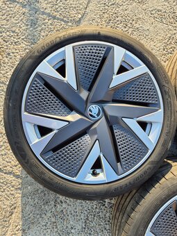 Orig. ŠKODA Alu kola 19“ pro Superb 3 a 4 vč. pneu a krytů - 7