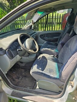 Renault Megane Scenic 2001 - 7