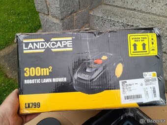 Robotická sekačka Landxcape 300 m2 - 7