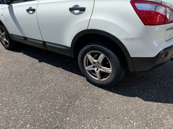 Nissan Qashqai 1.6 benz 2013 - 7