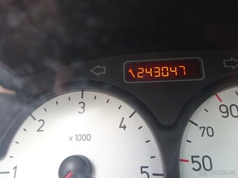 Peugeot 206, 1.4 HDI Combi (50 KW) r.v.2005 - 7