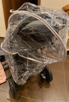 Sportovní kočárek značka Joie - 7